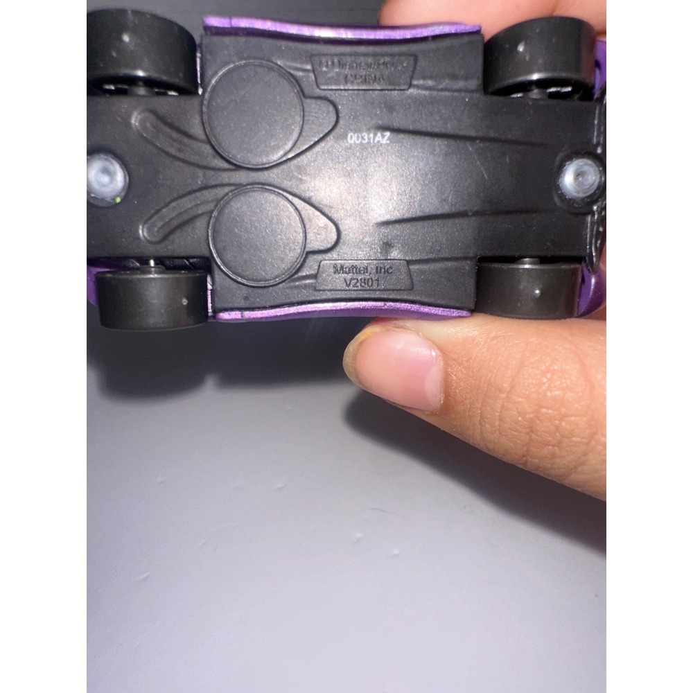 Disney Pixar Cars Holley Shiftwell Metallic Purple Diecast Mattel - Picture 6 of 8